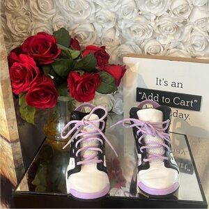 Stylish Nike Black and White Sneakers with Purple Accents